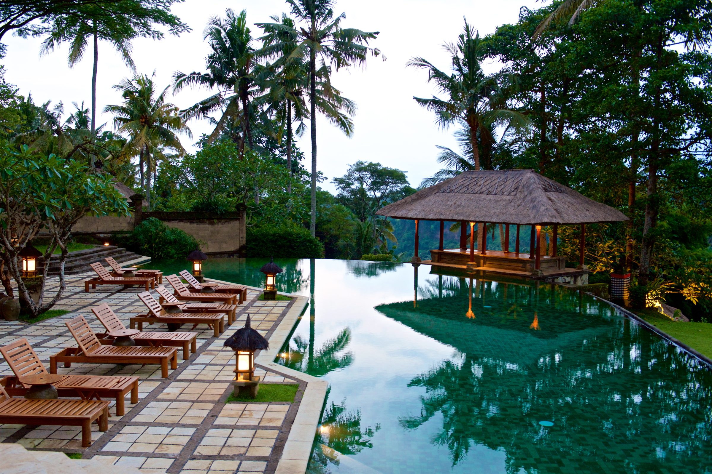 Luxuyr,Hotel,Pool,In,Bali